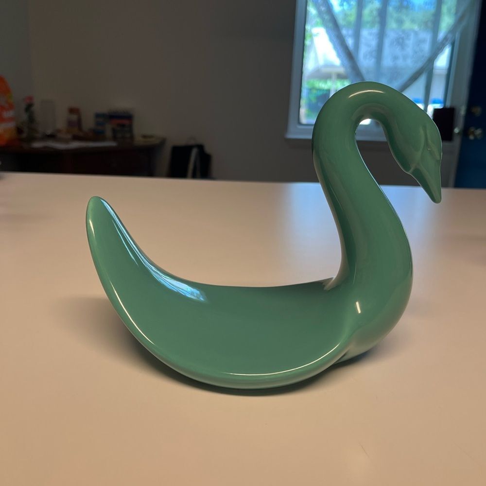 Vintage Ceramic Swan Decor Towel/Soap Trinket Holder